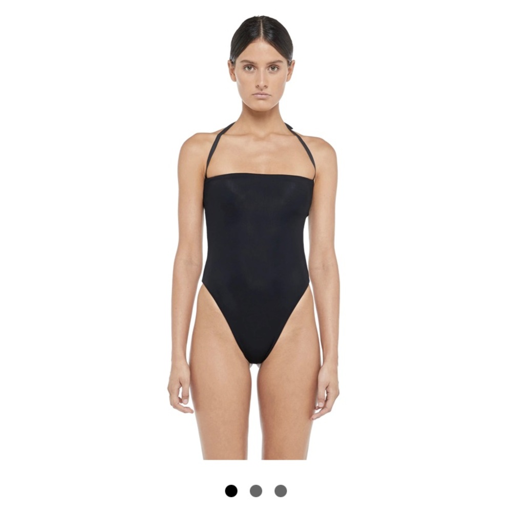 Aexae 1 piece Baithing suit